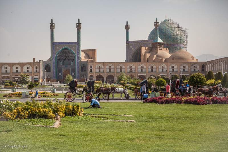 imam-square-esfahan