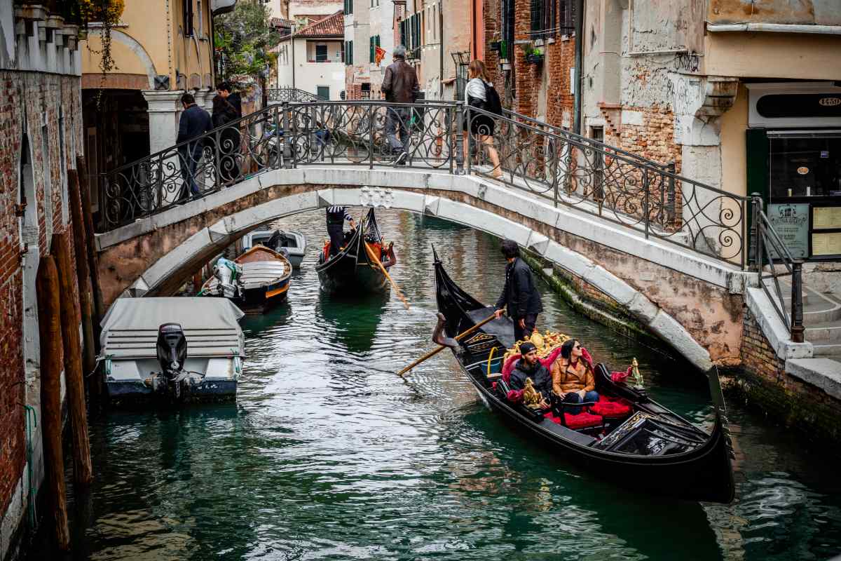 tour in gondola a Venezia