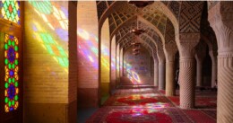 Paesaggio della moschea delle rose in Iran by Martina Santamaria