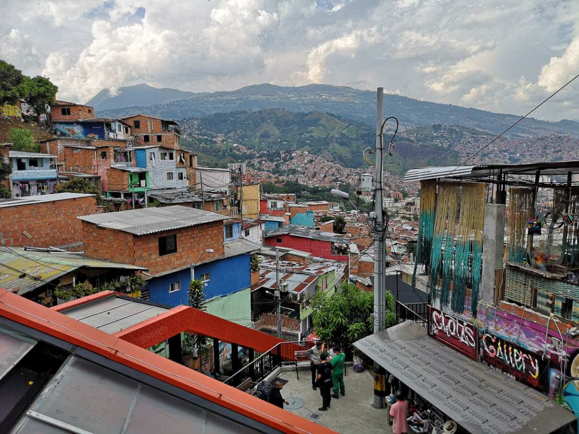 Panorama sui tetti della Comuna 13 a Medellin
