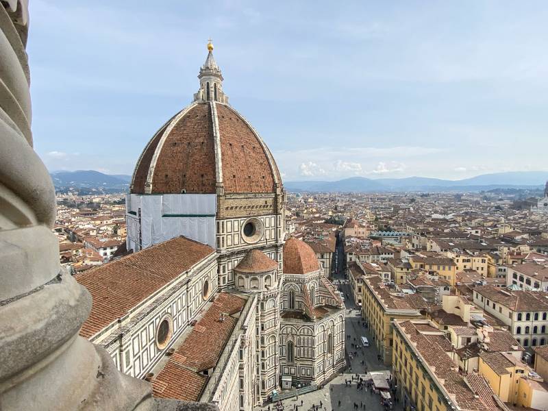 Veduta della Cupola del Brunelleschi e di Firenze da una della terrazze del Campanile di Giotto